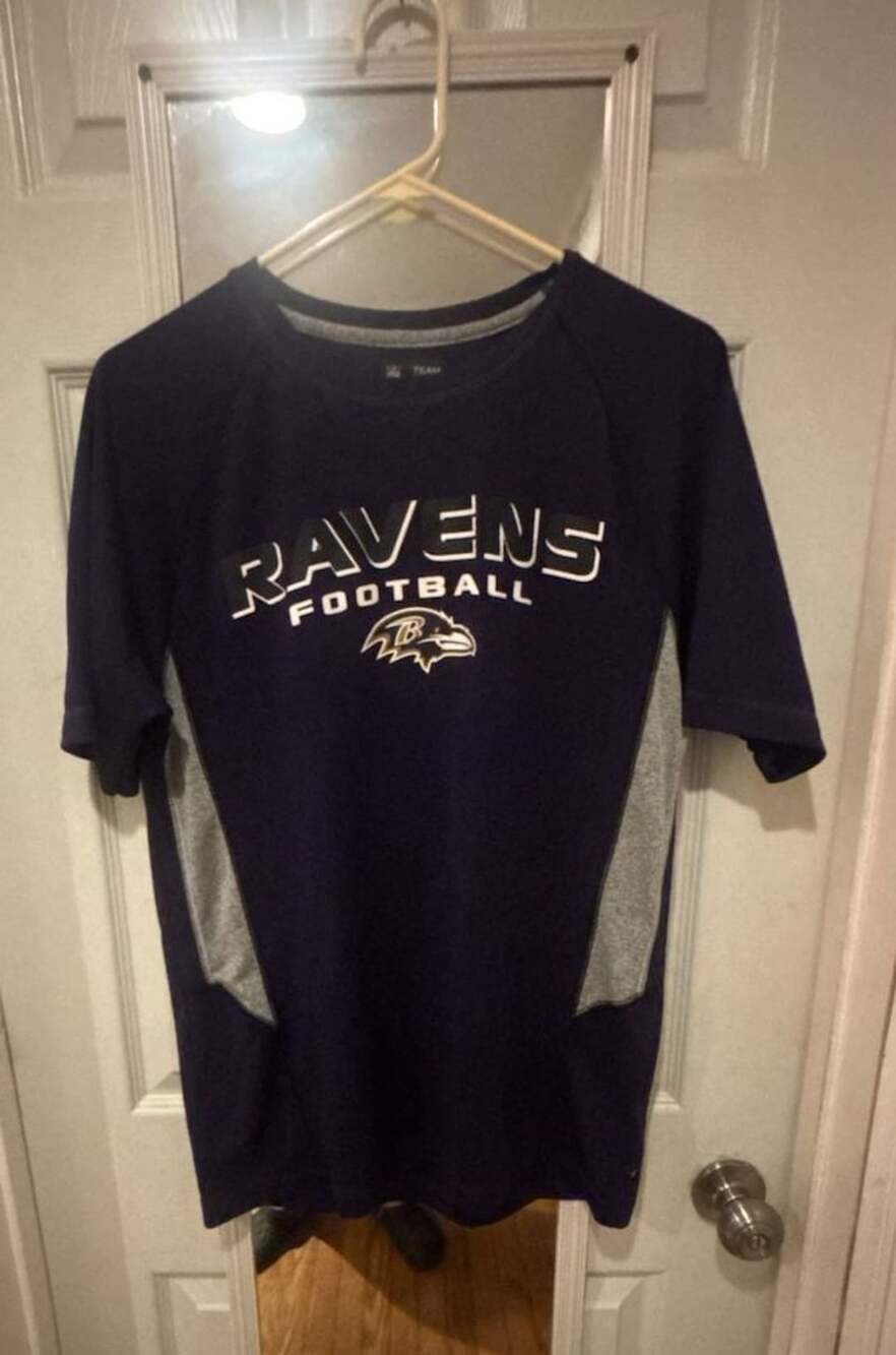 Kids NFL Team Apparel Baltimore Ravens T-Shirt Size M Purple